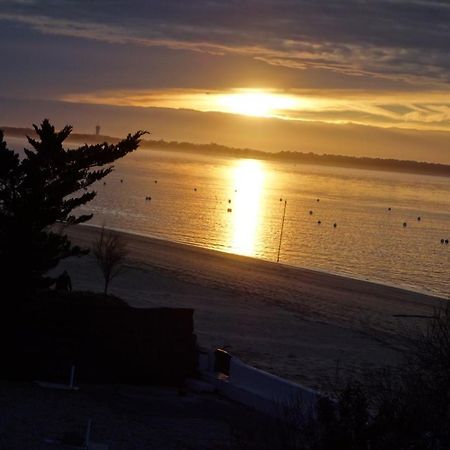 Appartement Arcachon Perreire Premiere Ligne Les Pieds Dans L Eau Vue Magnifique Sur Le Bassin Bagian luar foto