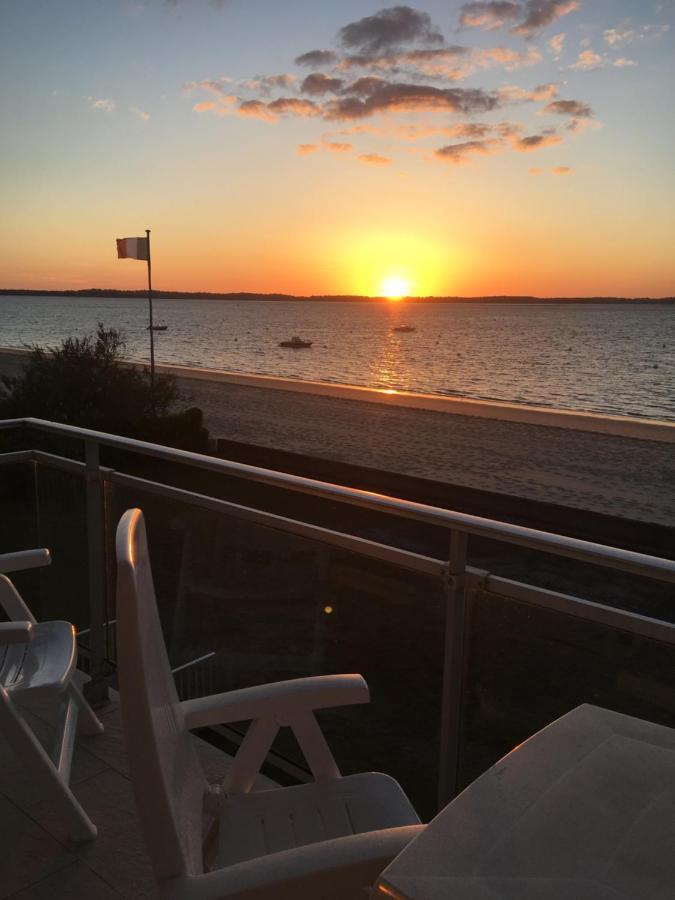 Appartement Arcachon Perreire Premiere Ligne Les Pieds Dans L Eau Vue Magnifique Sur Le Bassin Bagian luar foto