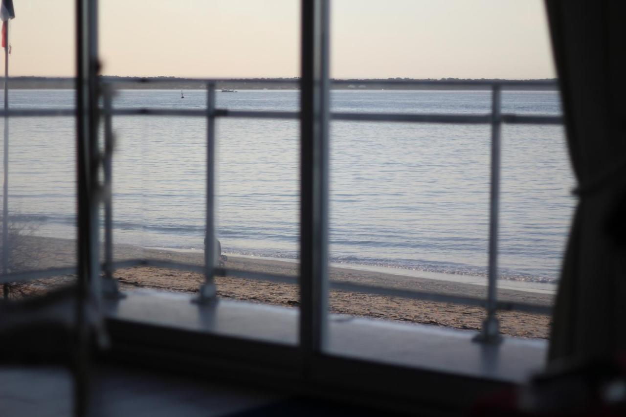 Appartement Arcachon Perreire Premiere Ligne Les Pieds Dans L Eau Vue Magnifique Sur Le Bassin Bagian luar foto